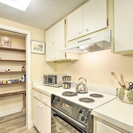 Large Tampa-Area Condo - 15 Mi Clearwater Beach! Palm Harbor Exteriör bild